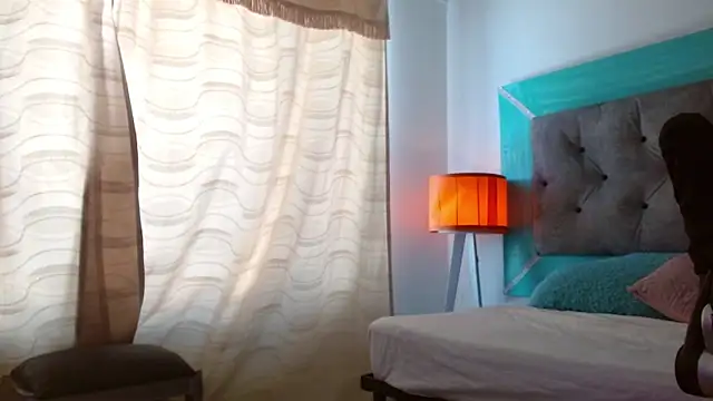 roxx iie online show from 10.15.25