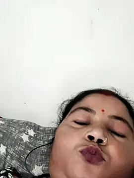Snapshot of Monalisa22y chatting on 10.22.25 Monalisa22y online show from 10.22.25