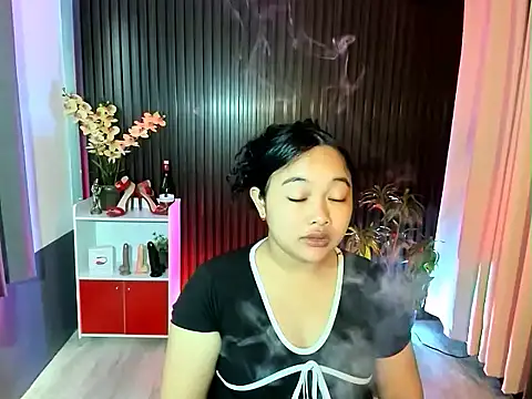 UrFavouriteCravings online show from 11.03.25