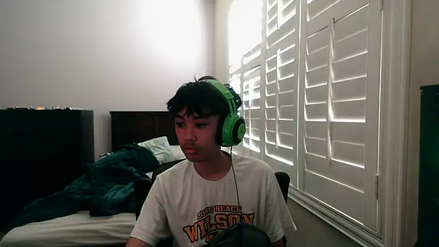 youngasianboy2007 online show from 02.28.26