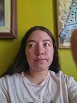 annyaparis online show from 11.23.25