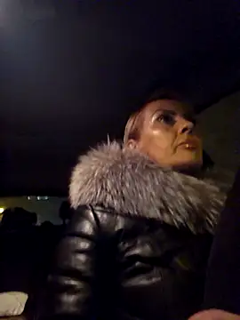 KirraWhite online show from 12.17.25