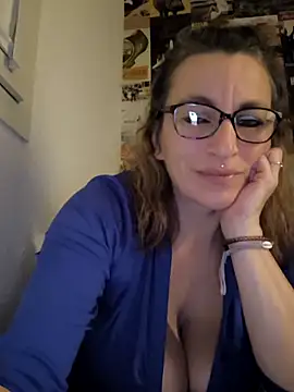 Fifi83Bell online show from 01.18.26