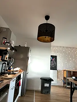 LaPetiteKim online show from 11.17.25