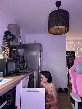 Snapshot of LaPetiteKim chatting on 03.26.26 LaPetiteKim online show from 03.26.26