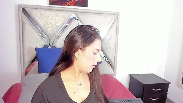 mia fox4 online show from 10.24.25