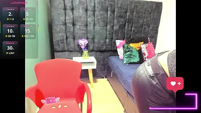 Charlotte  Gray online show from 01.14.26