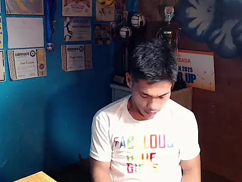 Cute Lucas online show from 10.17.25