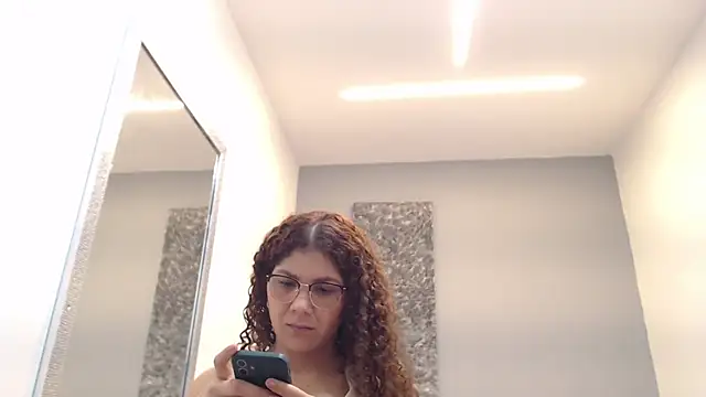 Snapshot of sammy_gale chatting on 03.22.26 sammy gale online show from 03.22.26