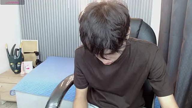Snapshot of StiwenTwink chatting on 05.20.26 StiwenTwink online show from 05.20.26