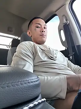 Loadedeggs online show from 11.17.25