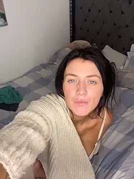 LolaReaX online show from 02.10.26