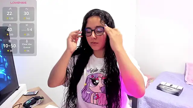 Venus cat  online show from 10.28.25