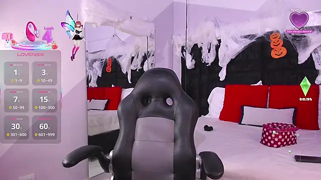 MayaCurvy online show from 10.29.25