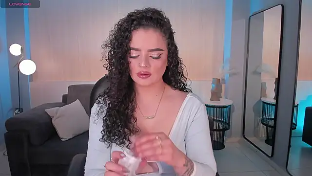 Snapshot of KylieJenkins chatting on 02.27.26 KylieJenkins online show from 02.27.26