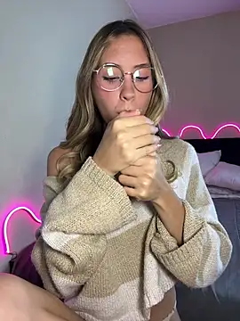 fanyabbey online show from 04.04.26