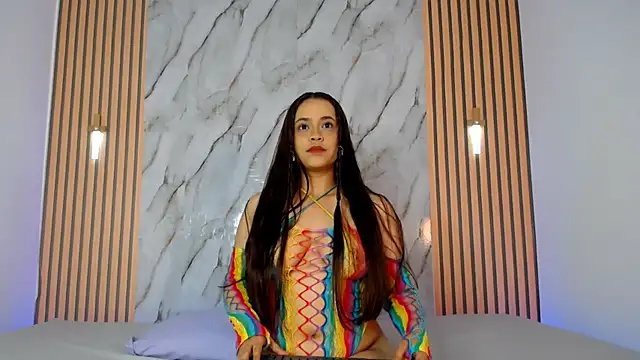 PiaGelvez online show from 10.28.25