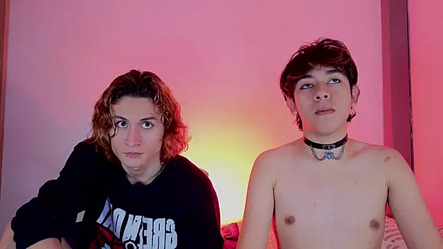 Snapshot of Darcy_and_Stolas chatting on 10.07.25 Darcy and Stolas online show from 10.07.25