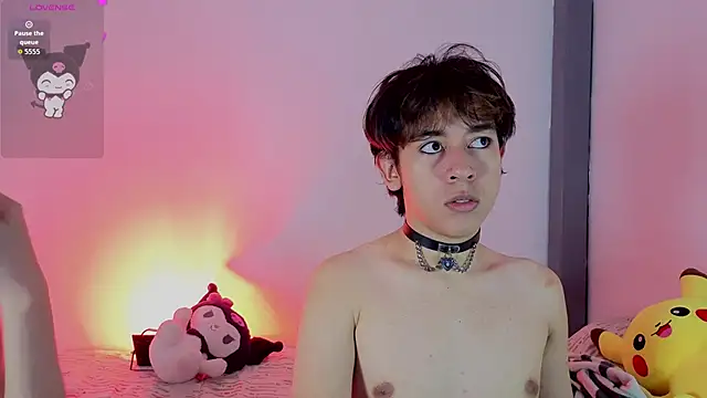 Snapshot of Darcy_and_Stolas chatting on 10.08.25 Darcy and Stolas online show from 10.08.25