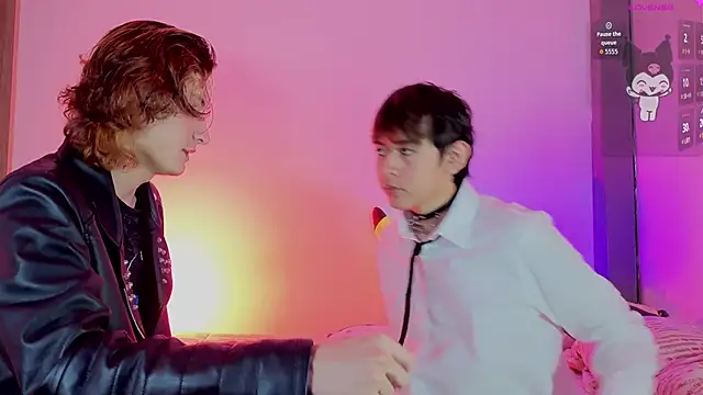 Snapshot of Darcy_and_Stolas chatting on 10.10.25 Darcy and Stolas online show from 10.10.25