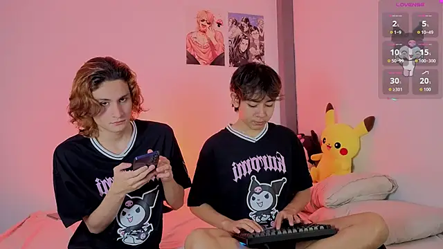 Snapshot of Darcy_and_Stolas chatting on 10.21.25 Darcy and Stolas online show from 10.21.25