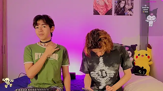 Snapshot of Darcy_and_Stolas chatting on 10.29.25 Darcy and Stolas online show from 10.29.25