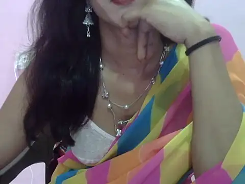 Snapshot of Laila_Cute chatting on 06.21.26 Laila Cute online show from 06.21.26