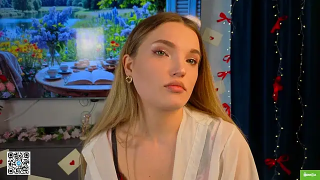 JulieLupo online show from 03.04.26