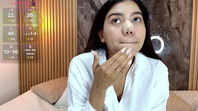 Snapshot of Pocahontas_sun chatting on 10.15.25 Pocahontas sun online show from 10.15.25