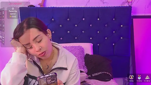 Snapshot of Mia_lopez_1 chatting on 07.08.26 Mia lopez 1 online show from 07.08.26
