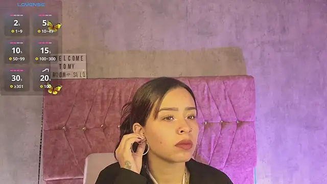 Snapshot of Mia_lopez_1 chatting on 07.15.26 Mia lopez 1 online show from 07.15.26
