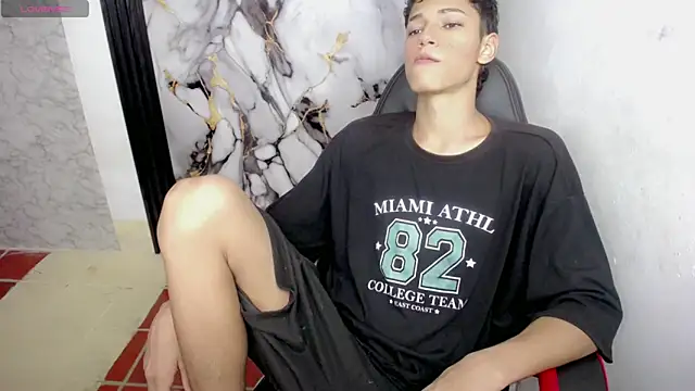 Im david02 online show from 12.18.25