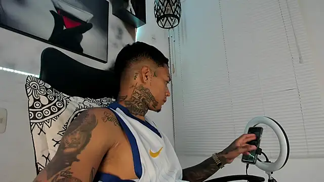 The boy dreams1 online show from 10.05.25