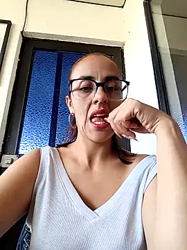 Jade 1-9 online show from 12.19.25