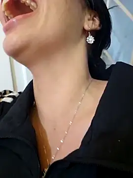 Snapshot of Jules_Angel chatting on 06.30.26 Jules Angel online show from 06.30.26