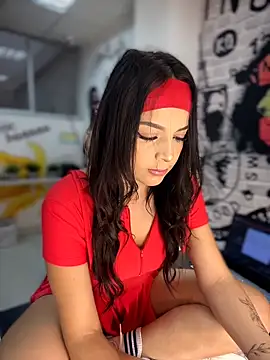 Snapshot of ArieliciousXXX chatting on 06.17.26 ArieliciousXXX online show from 06.17.26