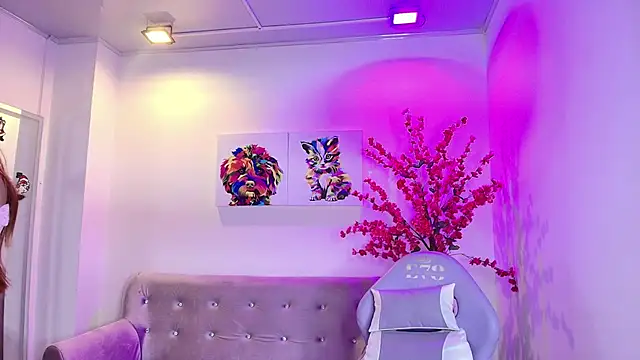 Summer miller online show from 01.14.26