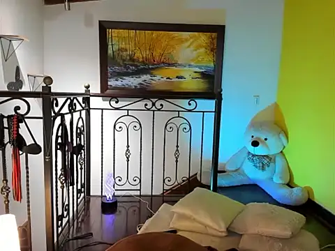 Zulyhenao online show from 11.24.25