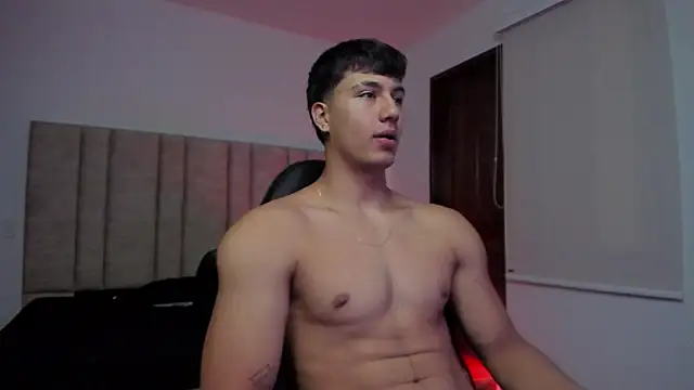 Snapshot of CHRIS_MORGAN1 chatting on 10.26.25 CHRIS MORGAN1 online show from 10.26.25