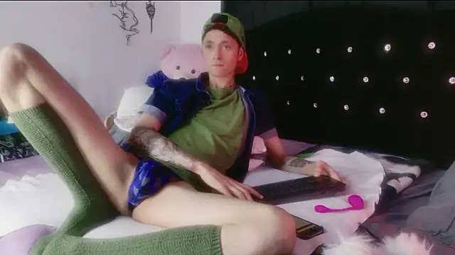 Tyler cat online show from 03.28.26