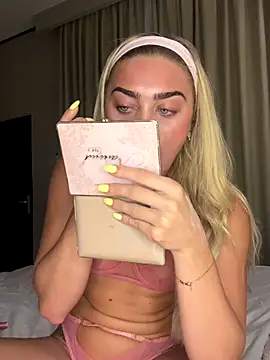 Aurii Angel online show from 10.11.25