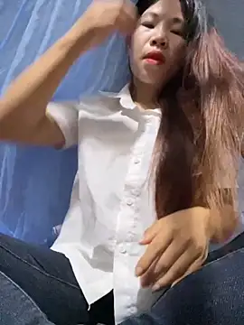 Snapshot of Noen_22 chatting on 10.07.25 Noen 22 online show from 10.07.25