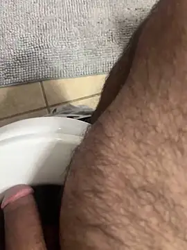 Snapshot of ayrtonmen chatting on 11.19.25 ayrtonmen online show from 11.19.25