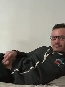 Snapshot of viktor1992-1-1 chatting on 03.11.26 viktor1992-1-1 online show from 03.11.26