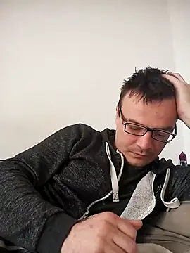 Snapshot of viktor1992-1-1 chatting on 04.23.26 viktor1992-1-1 online show from 04.23.26