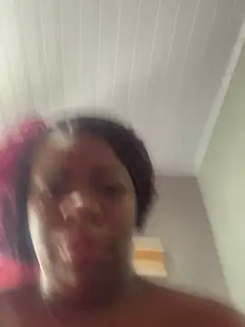 Priihmedeiros online show from 10.26.25