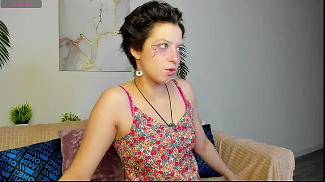 Sara Frayer online show from 11.18.25