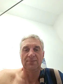 Vintermelon2 online show from 10.18.25