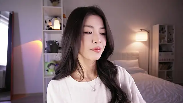 Snapshot of yourlittlesunrise_ chatting on 05.15.26 yourlittlesunrise online show from 05.15.26