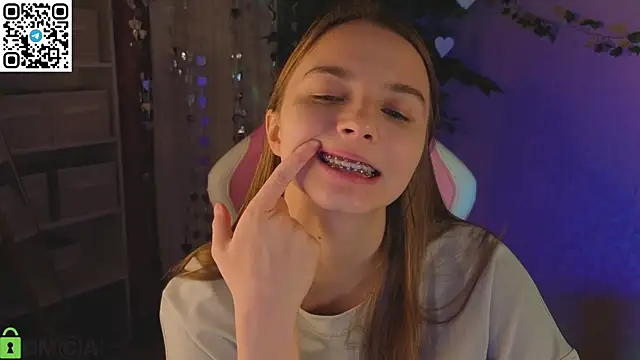 L1na Reeds online show from 02.18.26